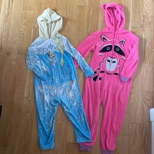 Size 4 footless onesie pajamas. Well loved condition. Super comfy.